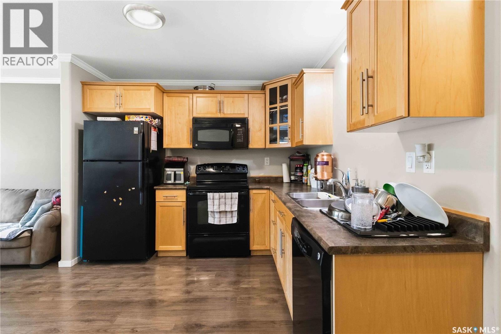 #803 110 Shillington CRESCENT - 12