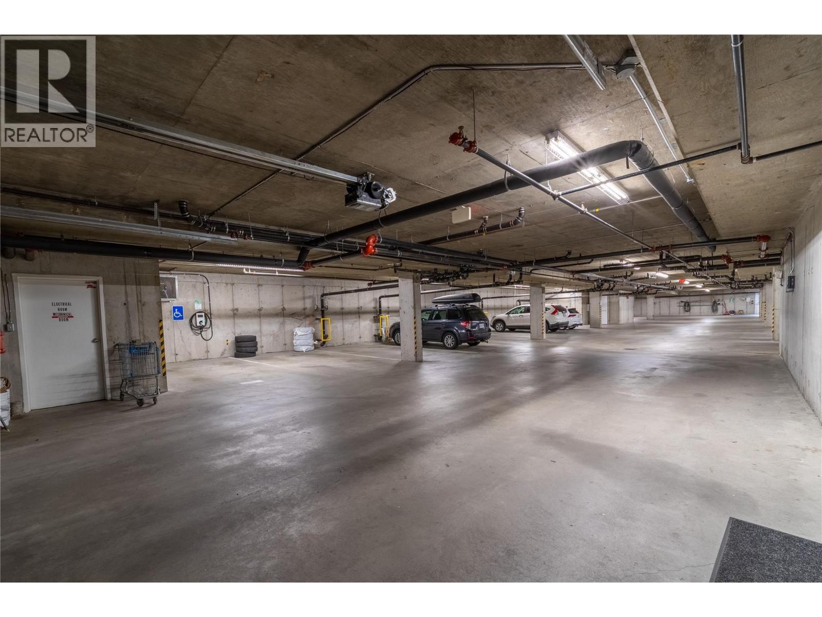 240 Wade Avenue W Avenue Unit# 305, Penticton