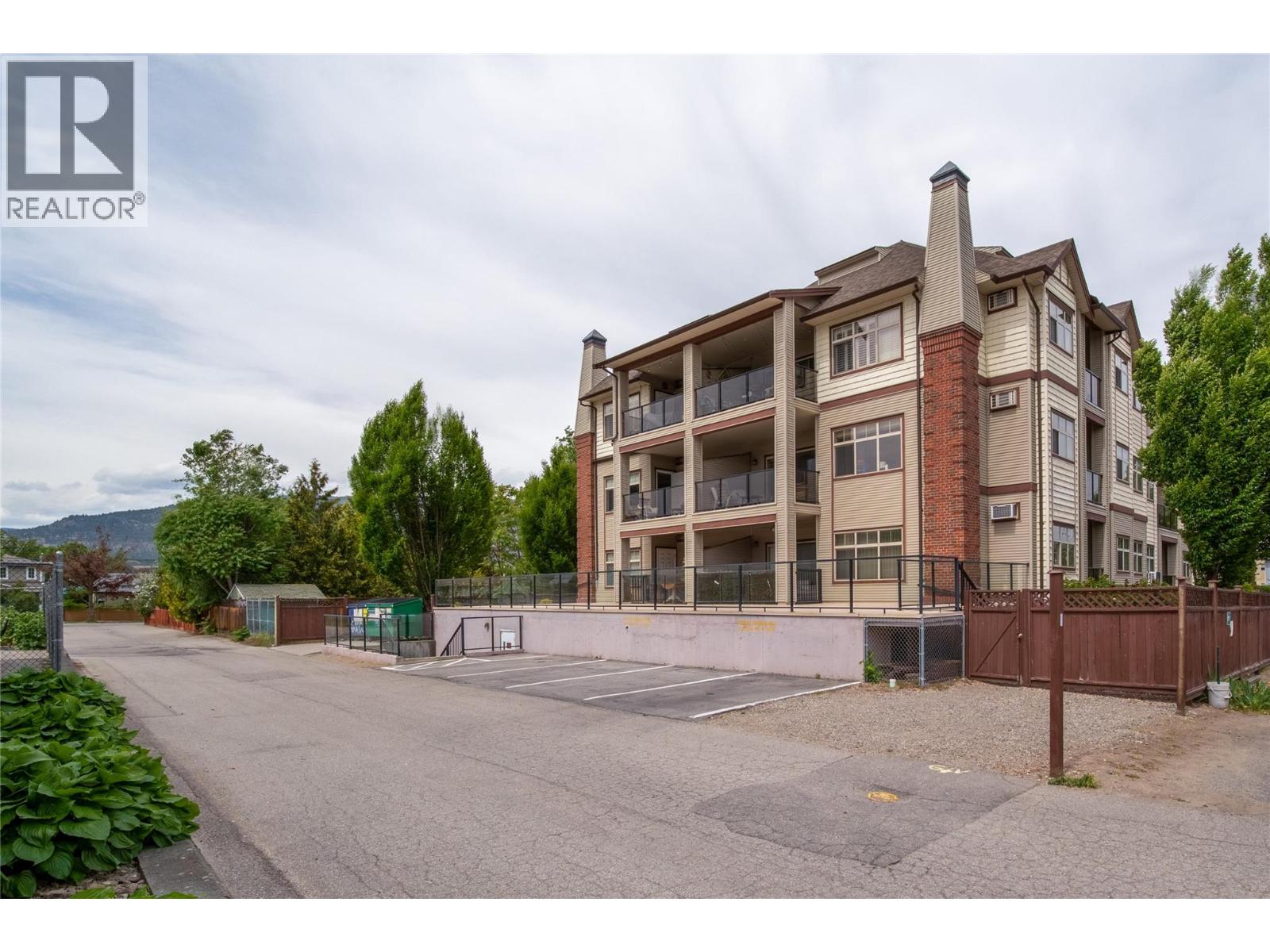 240 Wade Avenue W Avenue Unit# 305, Penticton