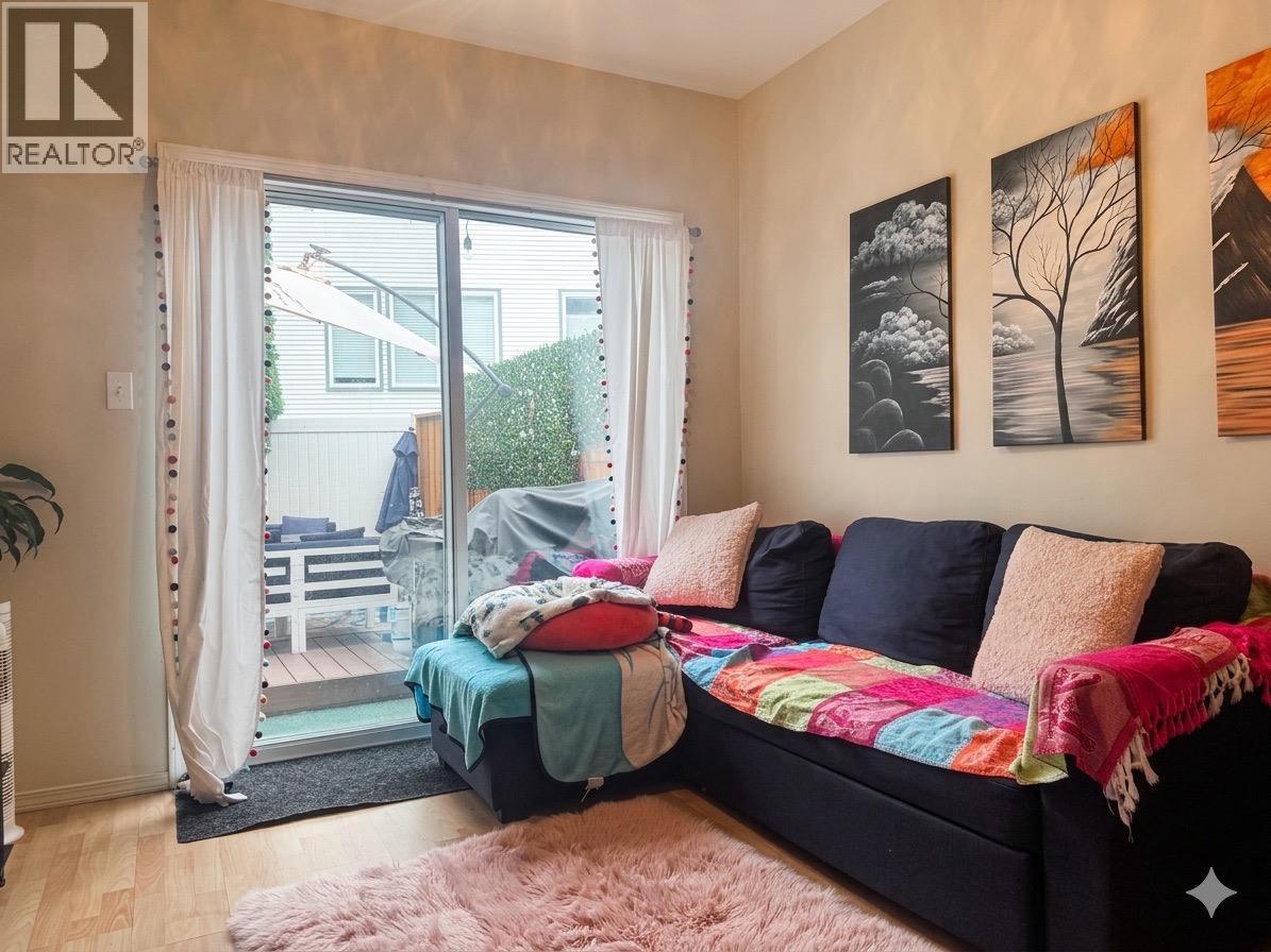 #106 1006 KING Street - 14