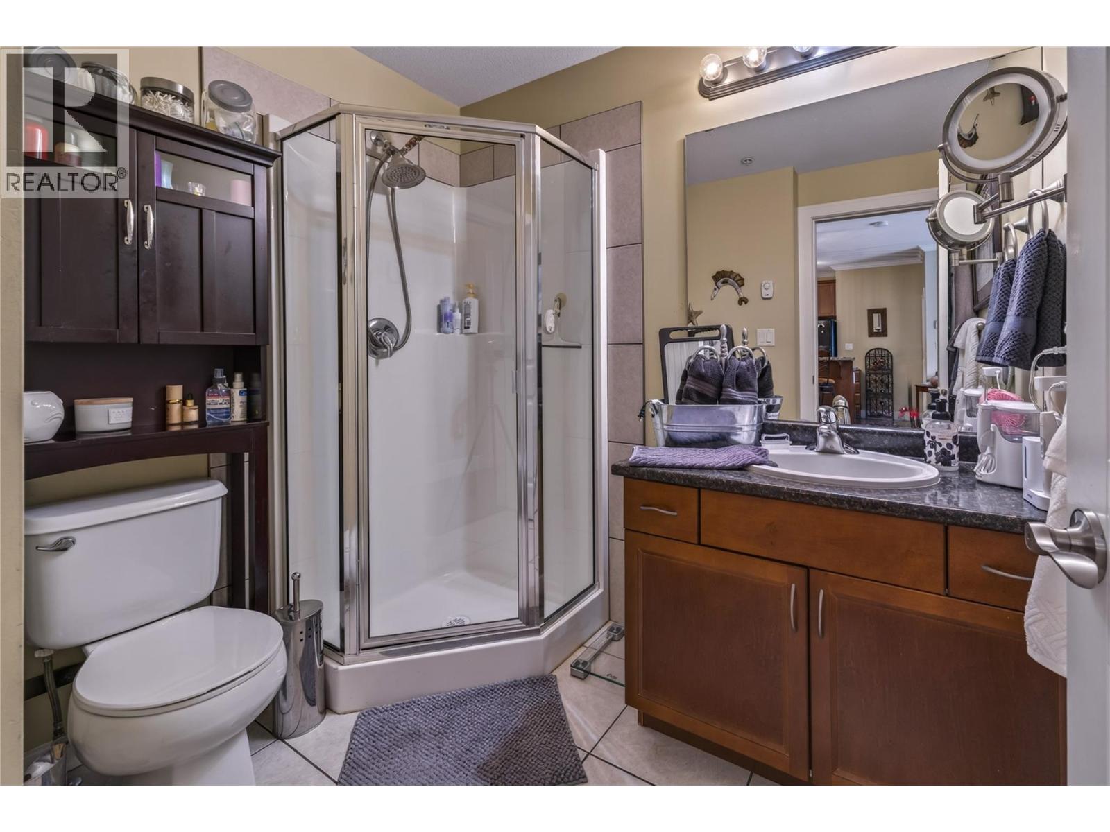 240 Wade Avenue W Avenue Unit# 305, Penticton