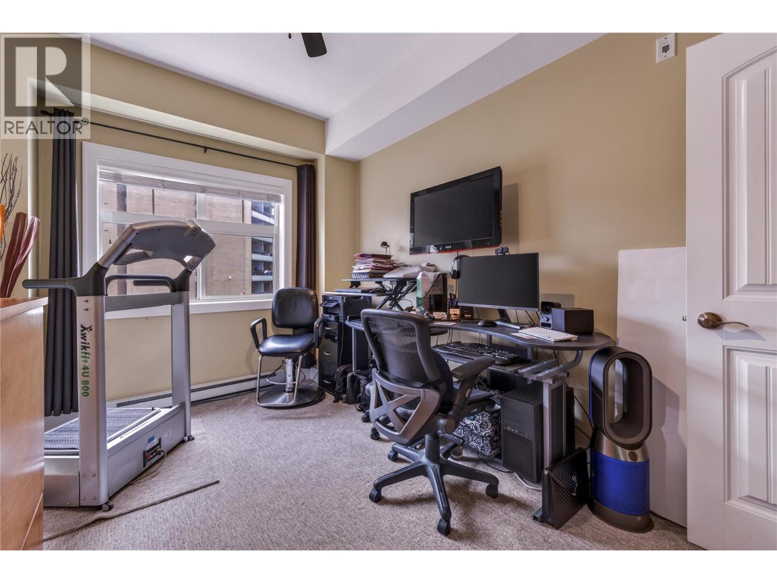 240 Wade Avenue W Avenue Unit# 305, Penticton