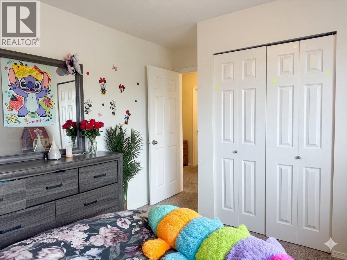 #106 1006 KING Street - 27