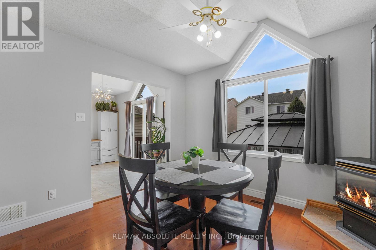 879 PARADISE CRESCENT - 11