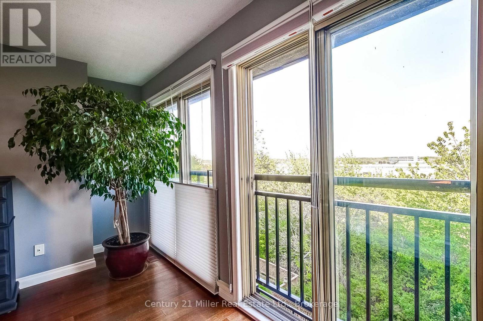 #9 1120 QUEENS AVENUE - 20