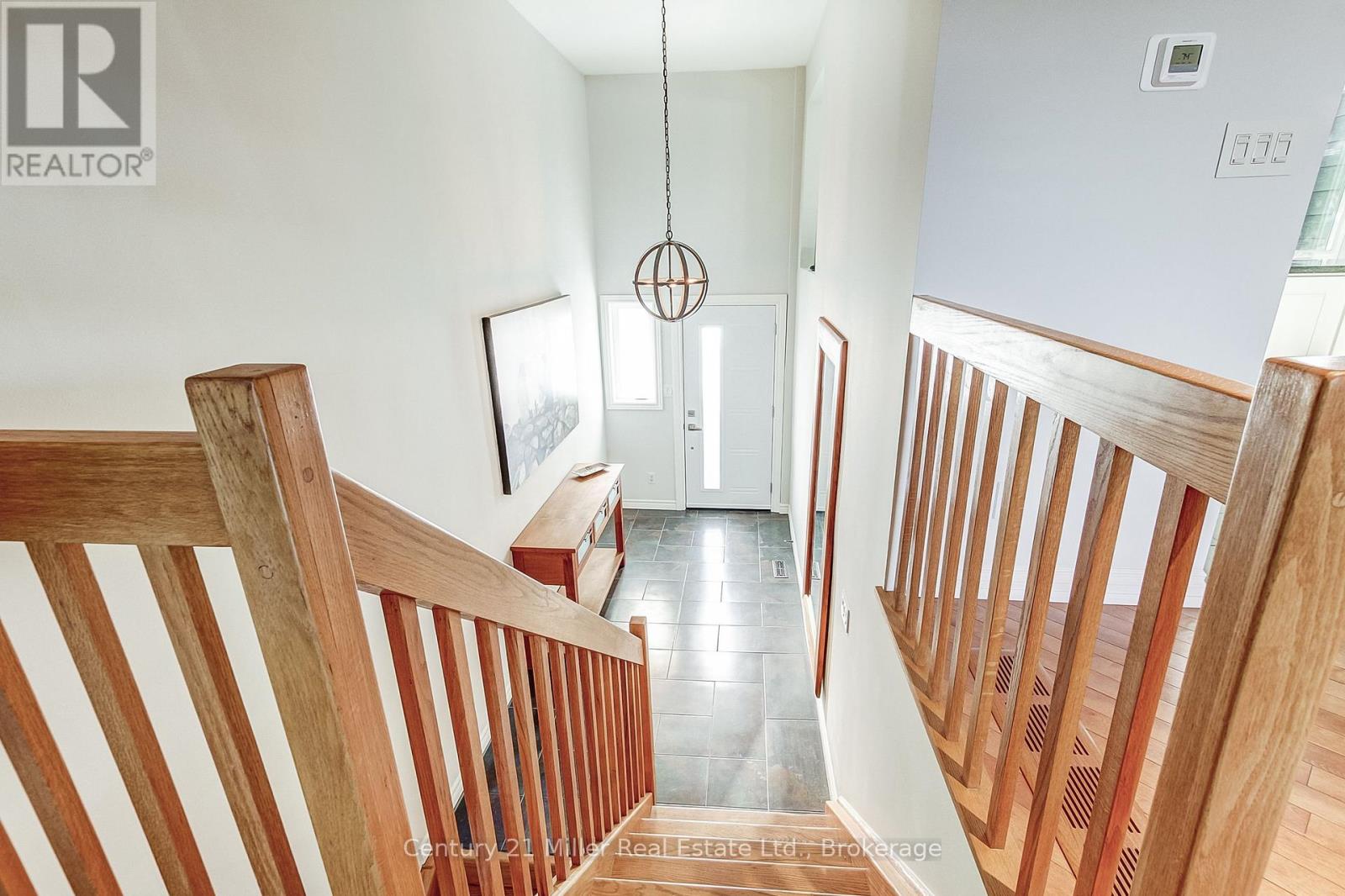 #9 1120 QUEENS AVENUE - 32
