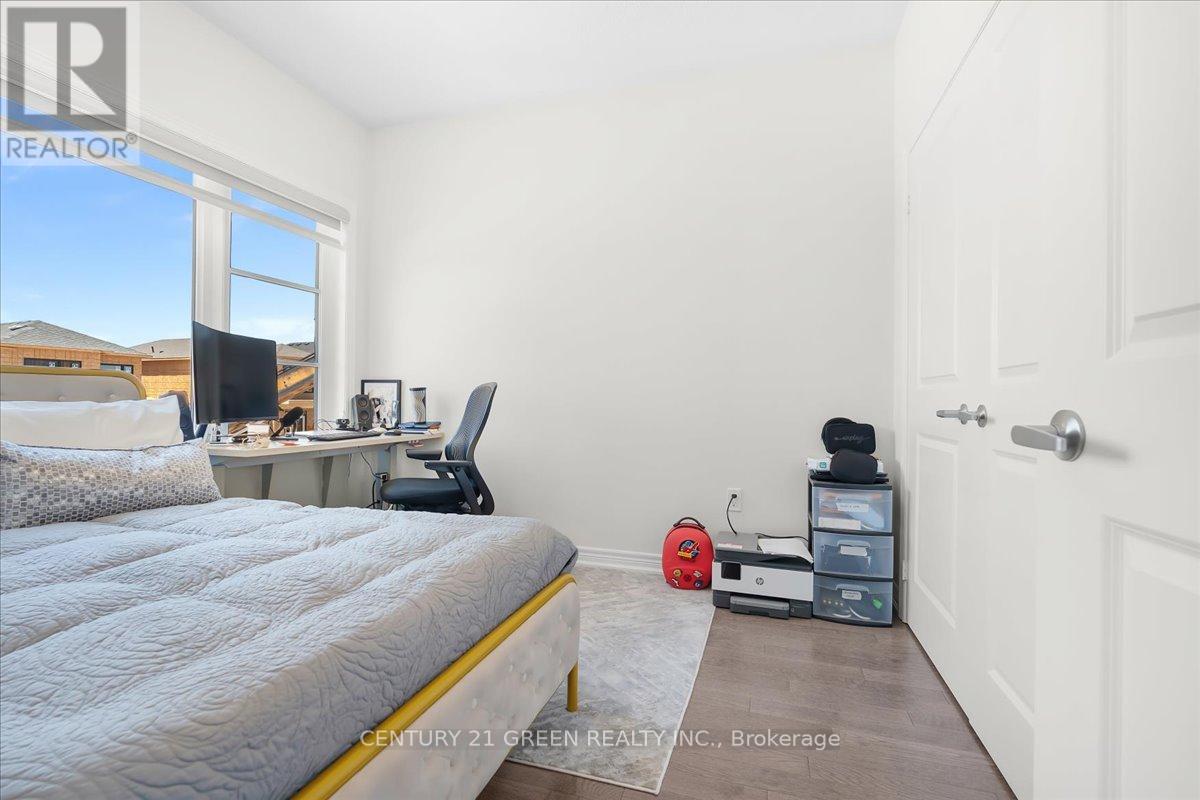 384 KENNEDY CIRCLE W - 31
