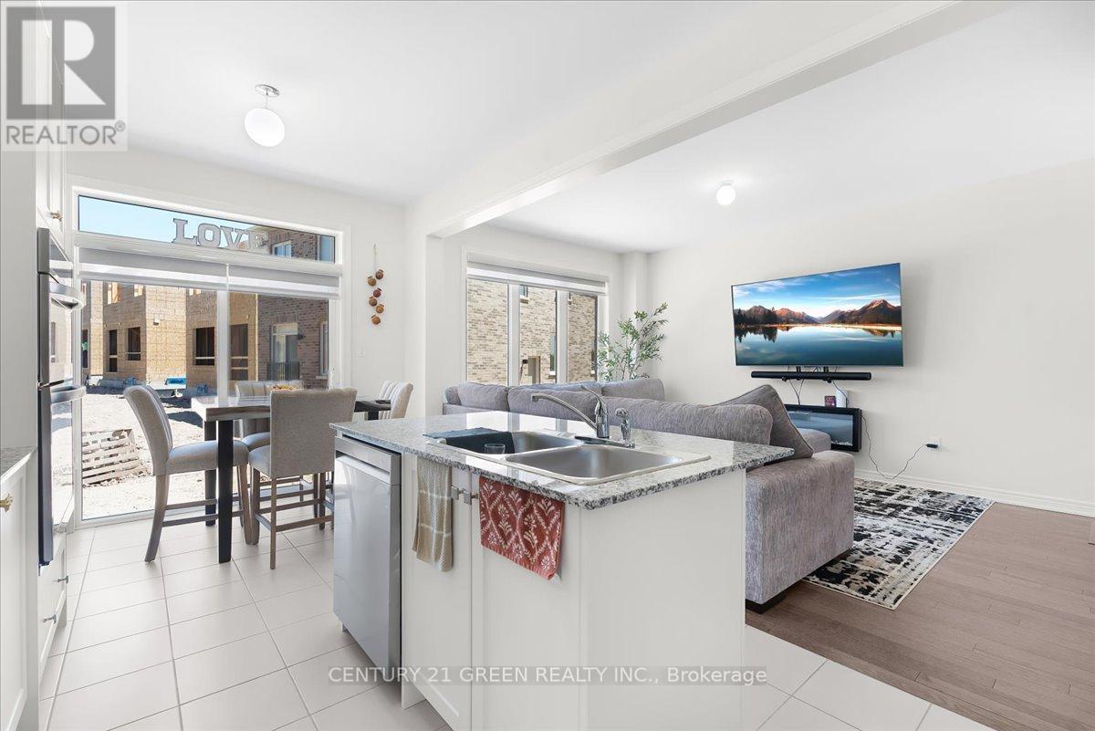384 KENNEDY CIRCLE W - 18