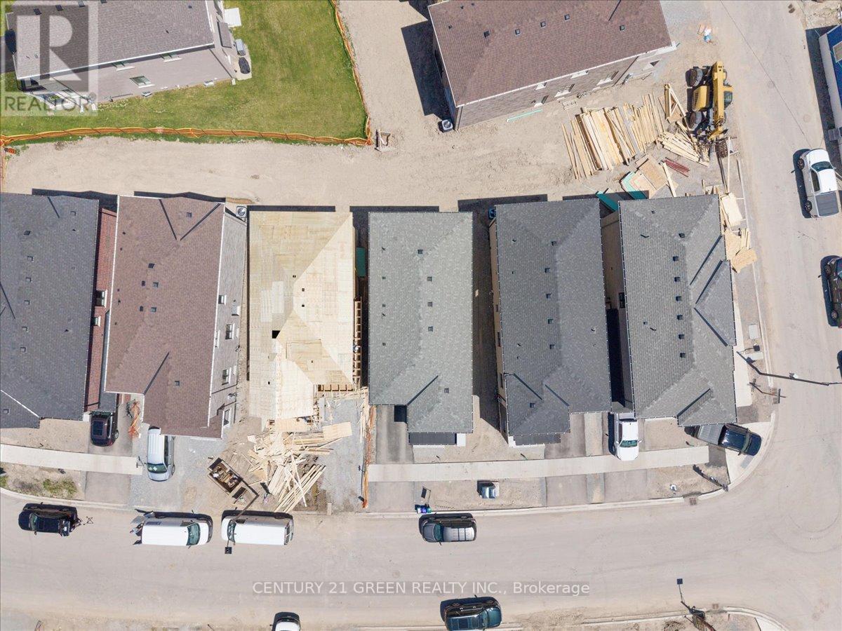 384 KENNEDY CIRCLE W - 40
