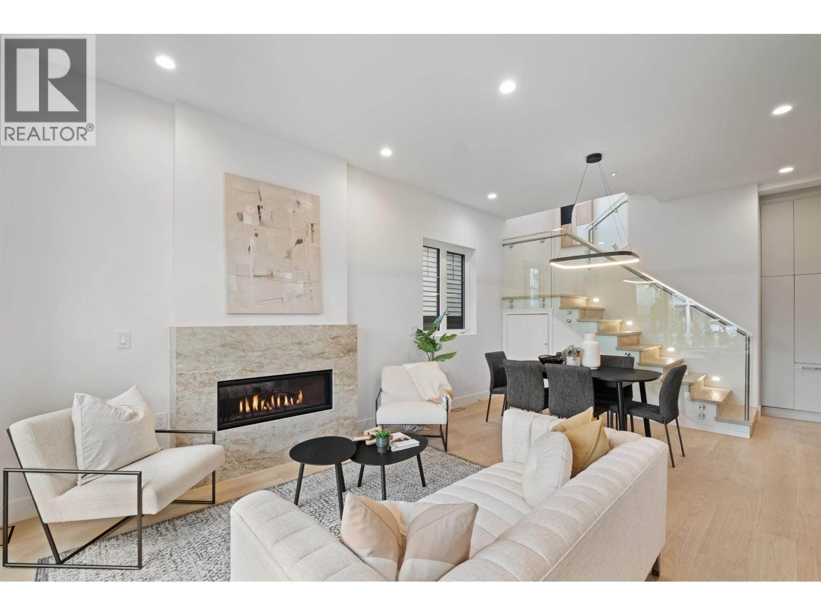 2238 5TH Avenue - photo 2