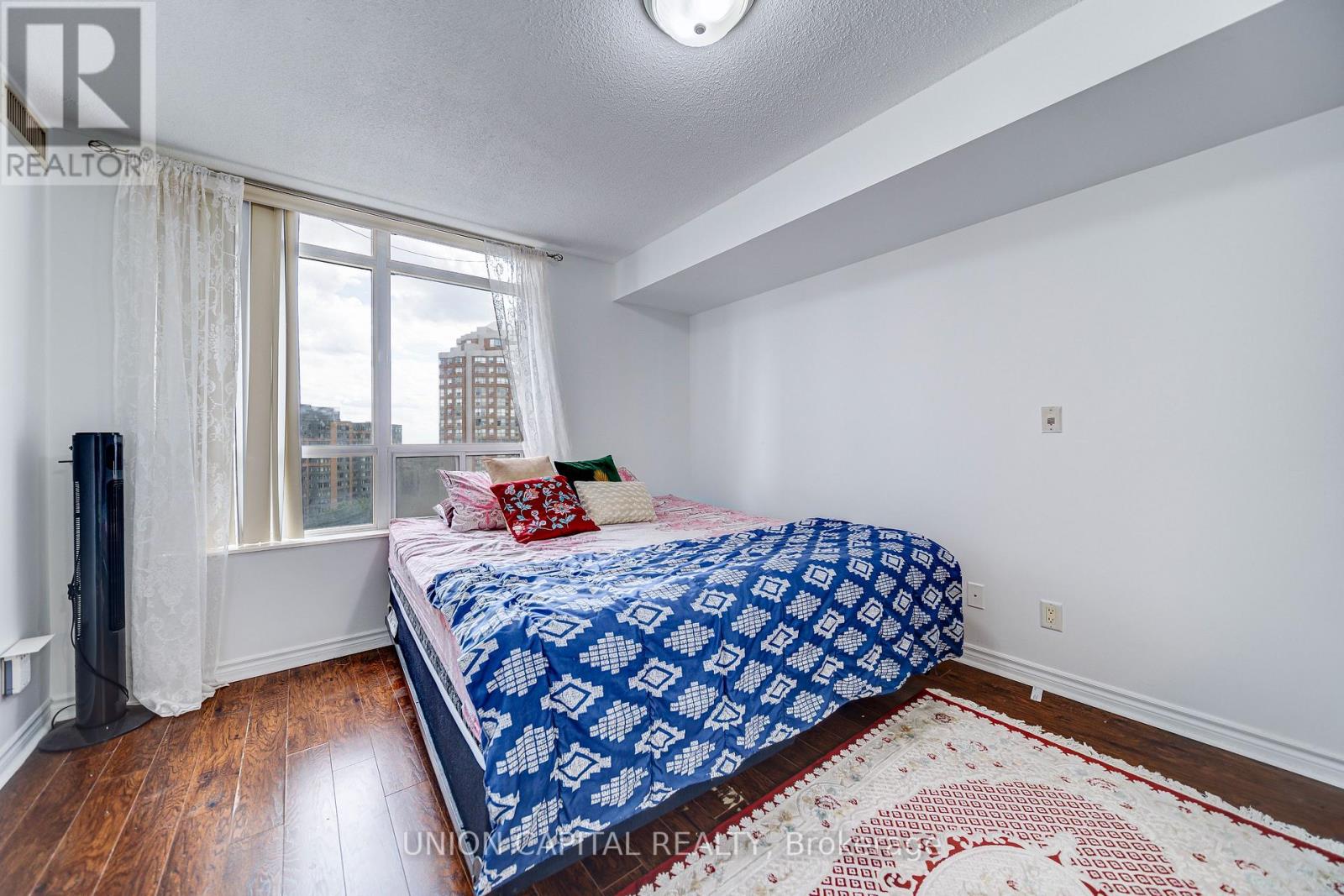 #1225 3888 DUKE OF YORK BOULEVARD - 11