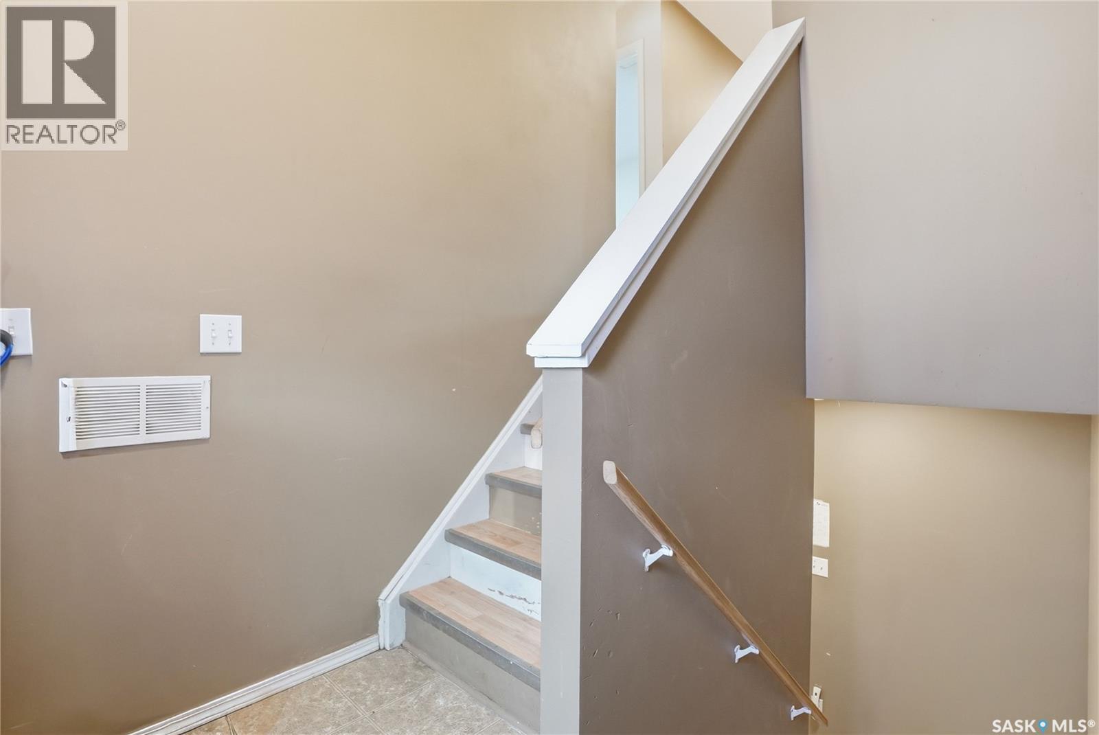 222 V AVENUE S - 17