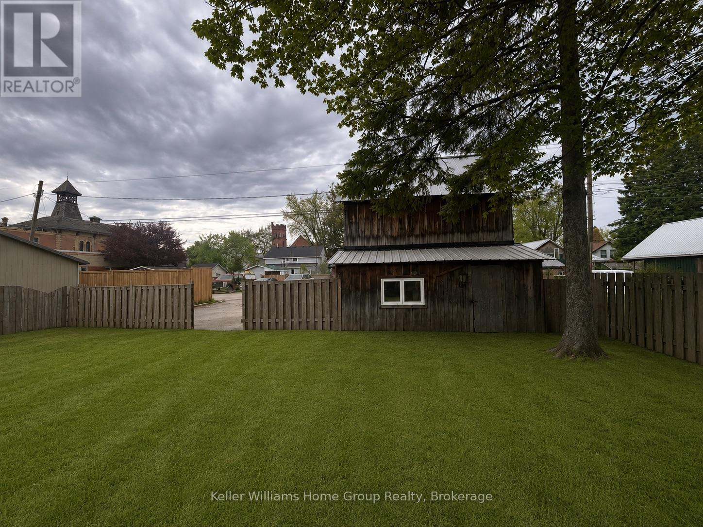 236 ANDREW STREET - 4