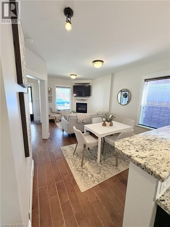 20 WELLS Avenue - 12