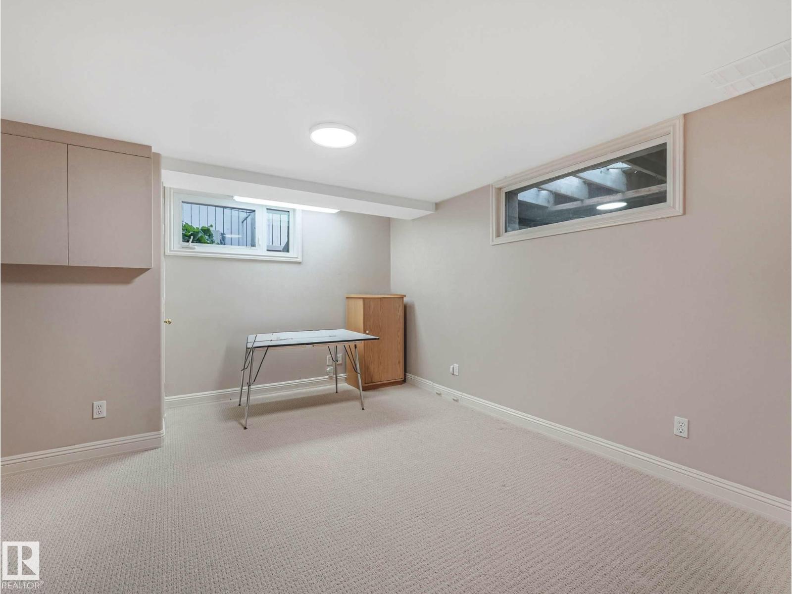 14303 50 AV NW - 55