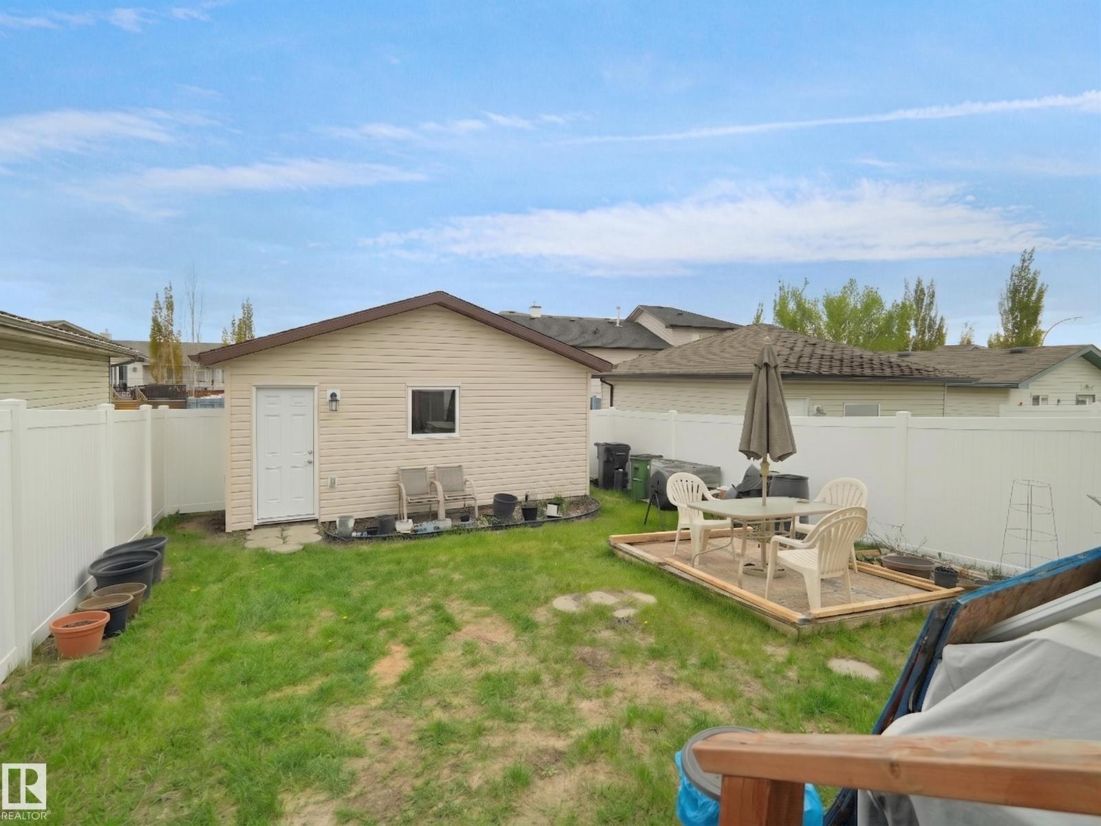 15511 45 ST NW - 13
