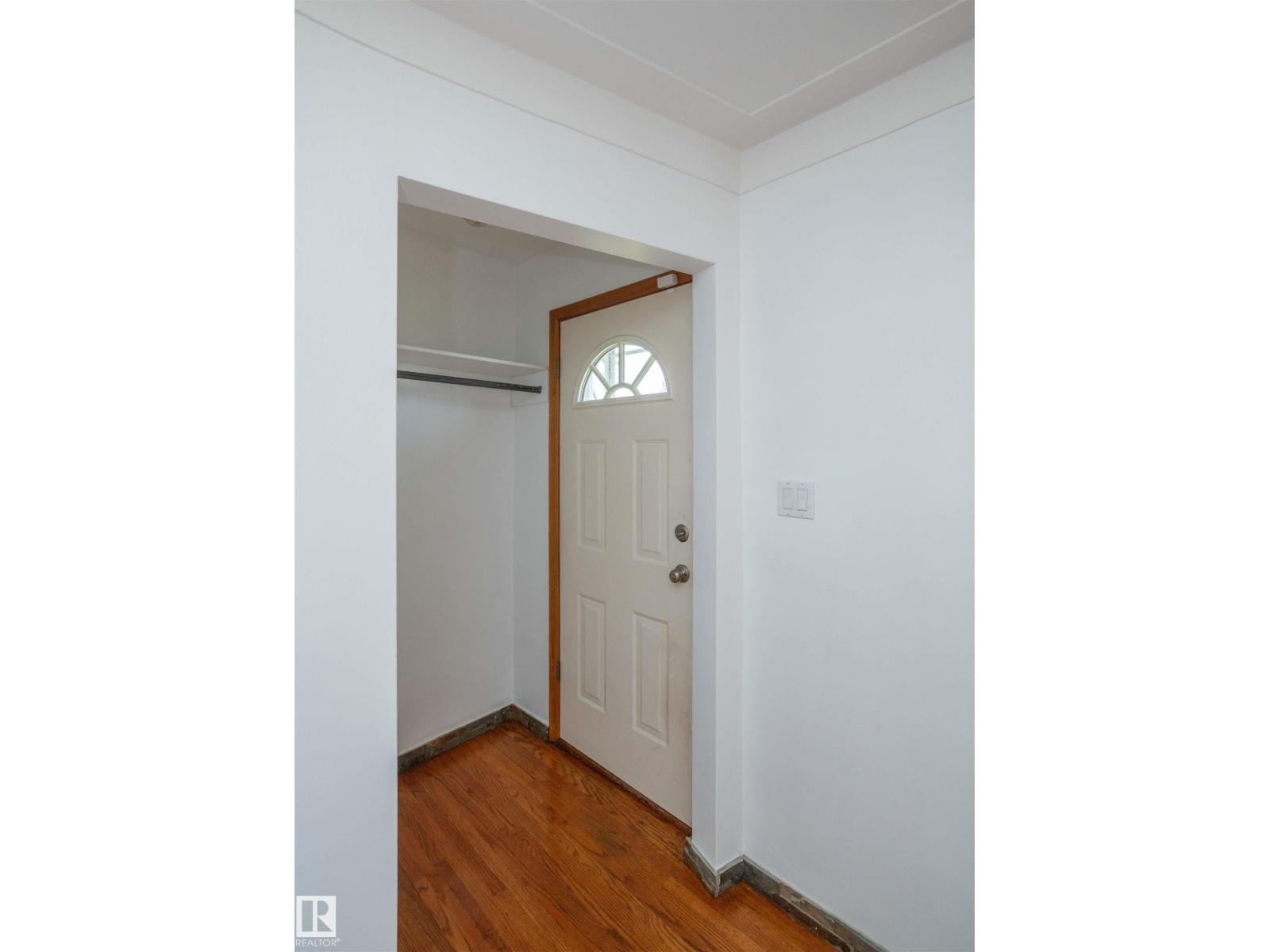 4414 54 AV — photo 23