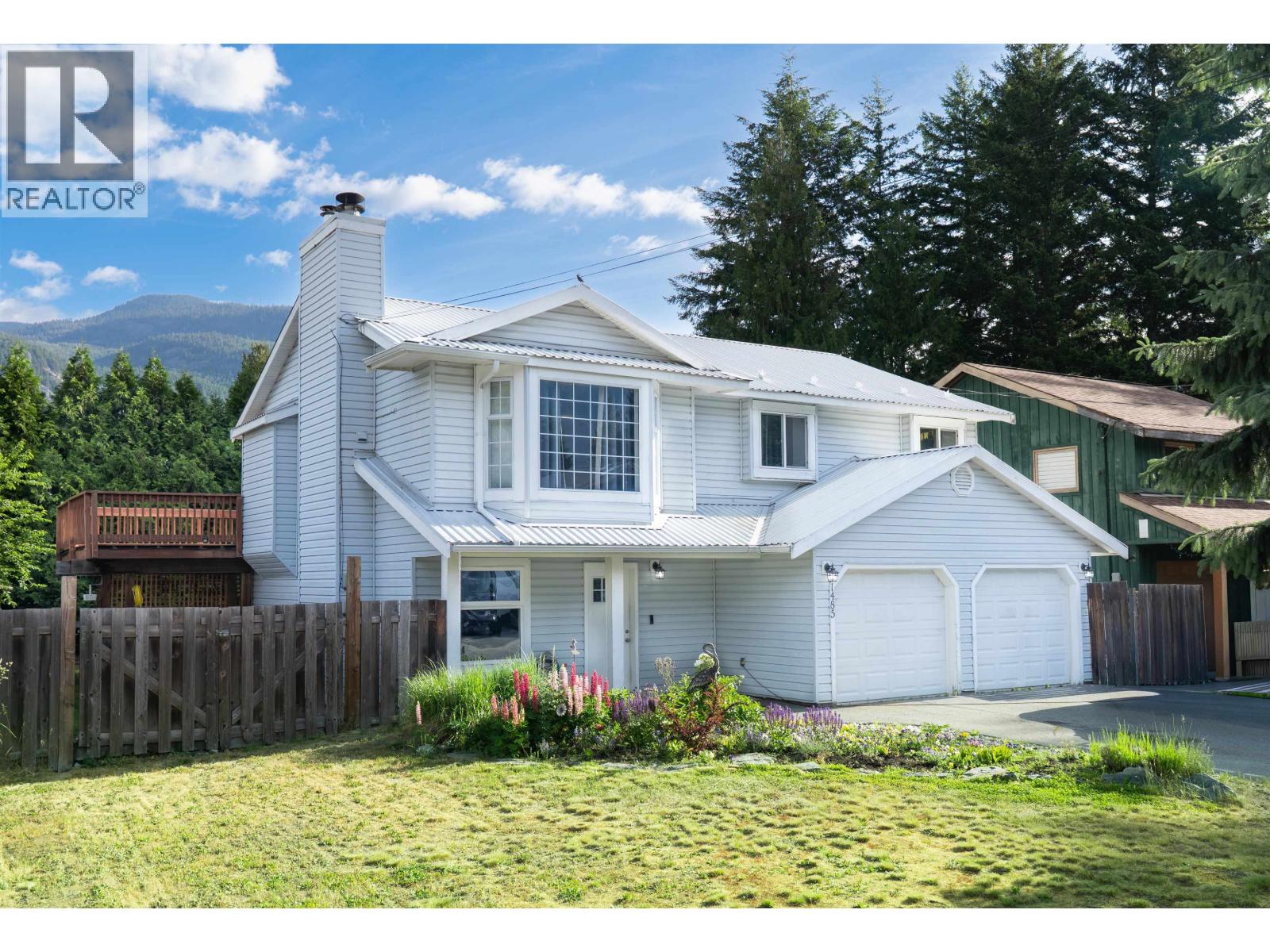 1485 LUPIN Street - main photo