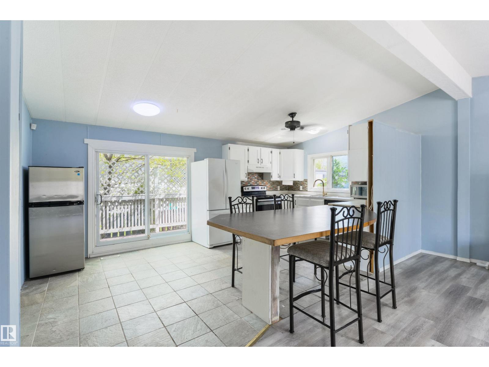 6 Hillcrest DR NW - 12