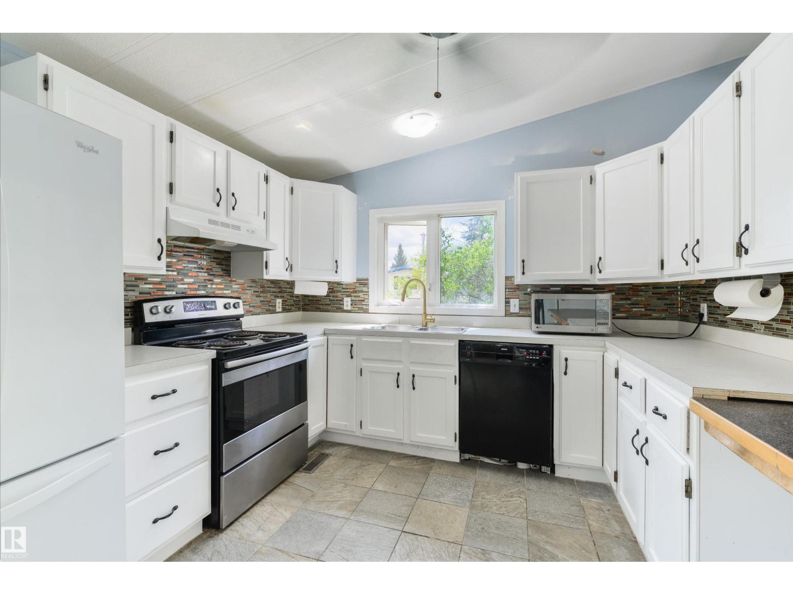 6 Hillcrest DR NW - 13