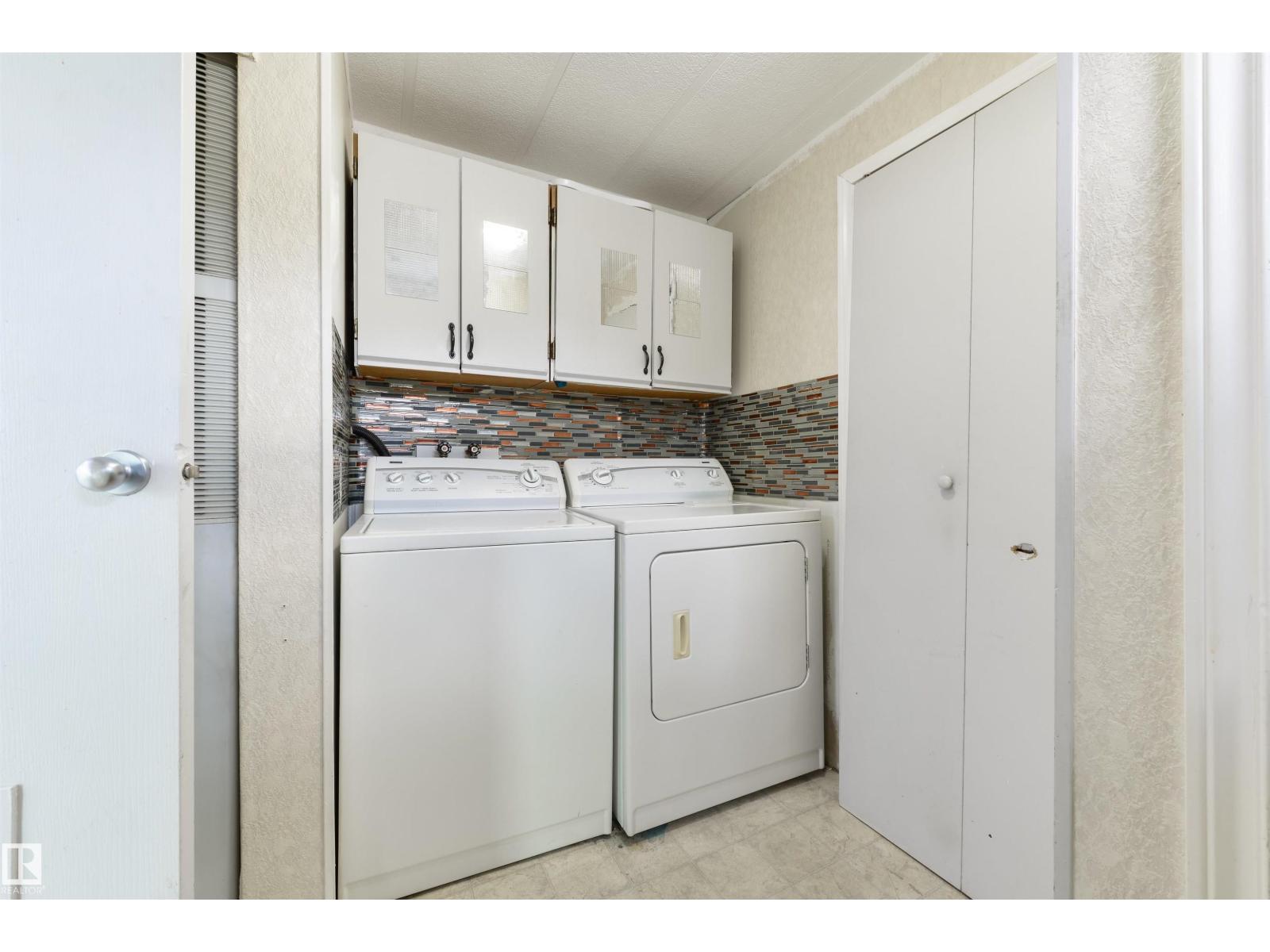 6 Hillcrest DR NW - 15