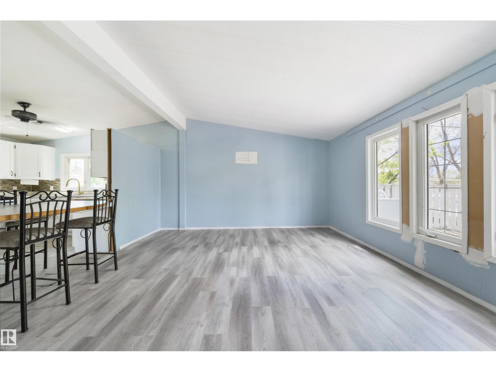 6 Hillcrest DR NW - 5