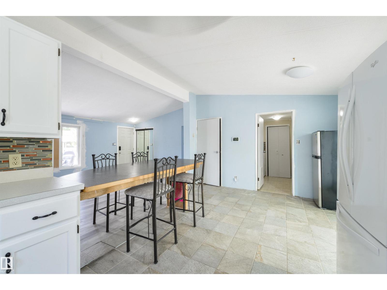 6 Hillcrest DR NW - 9