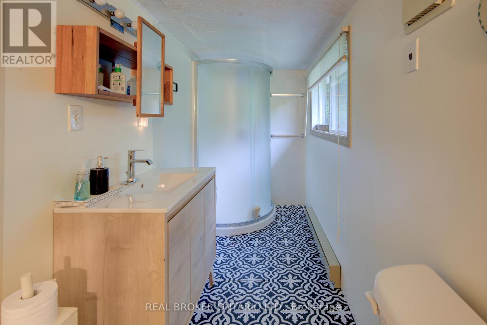 1180 GUIGUE ROAD - 21