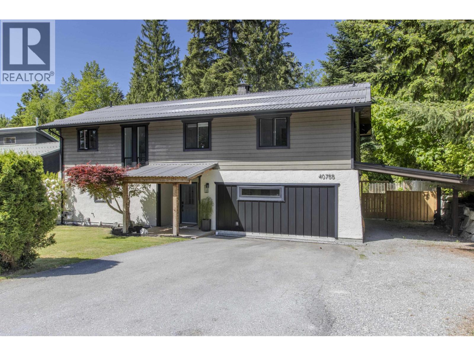 40755 THUNDERBIRD Ridge - main photo