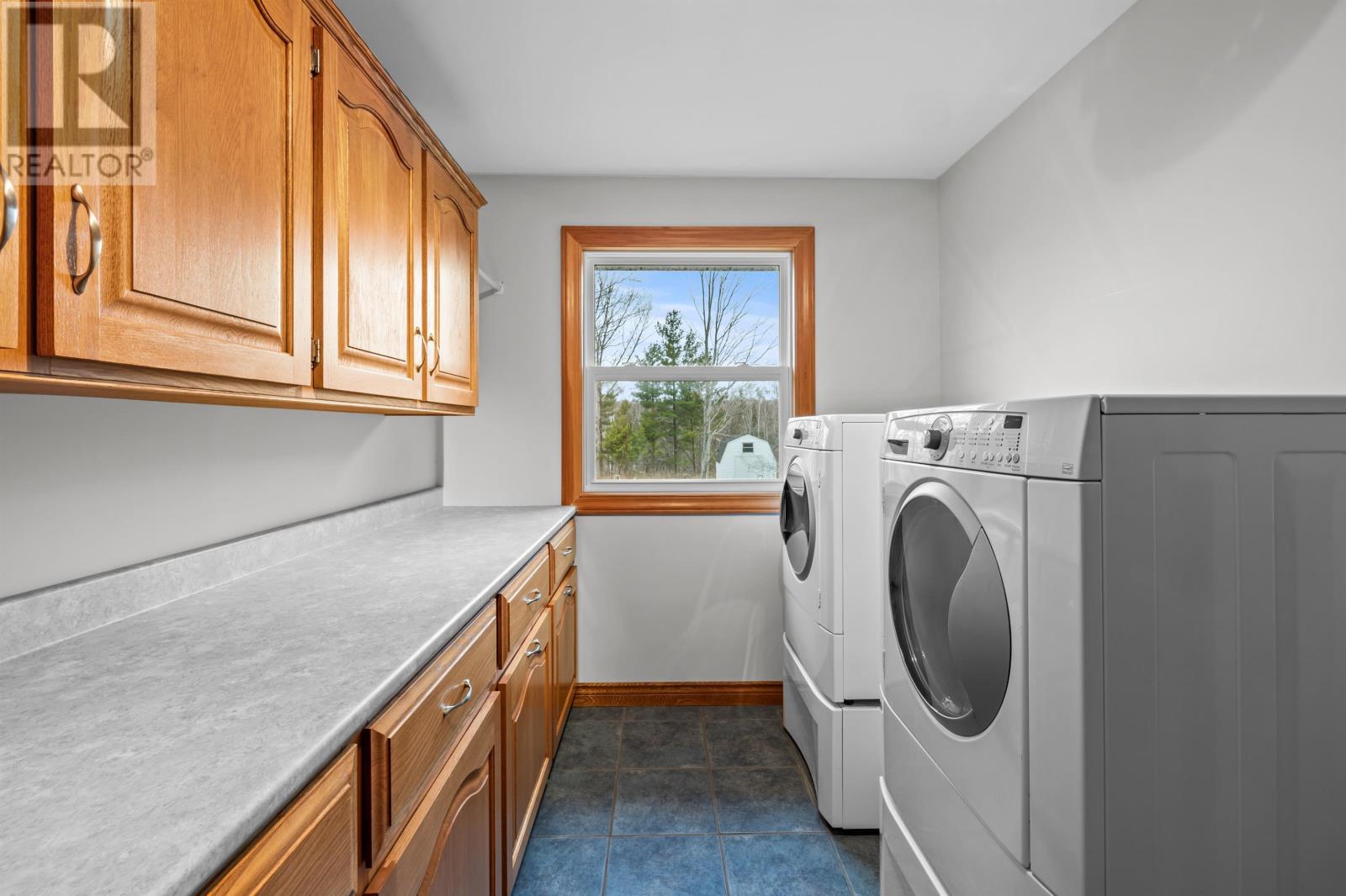 2454 West River - 18