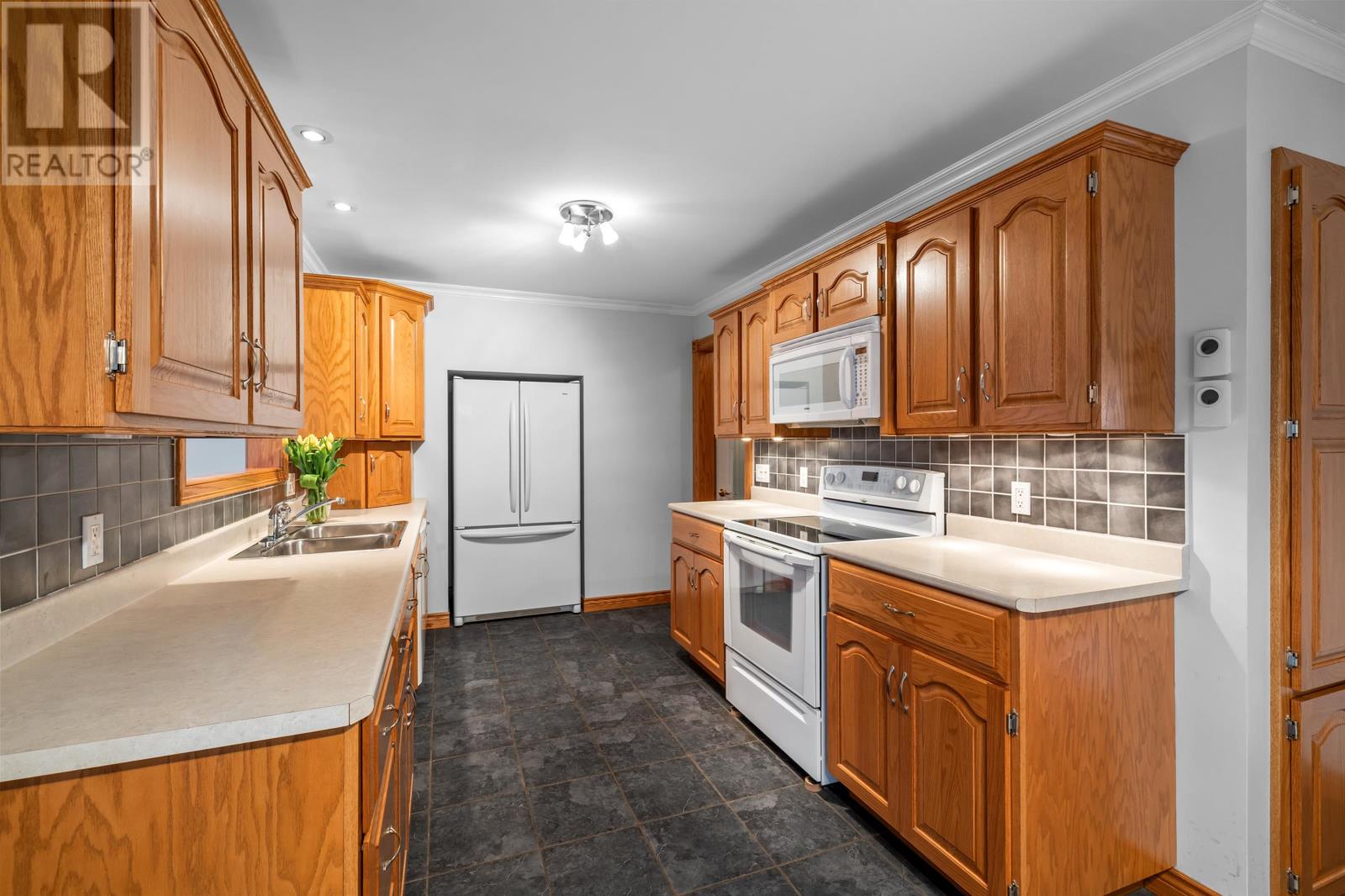 2454 West River - 6