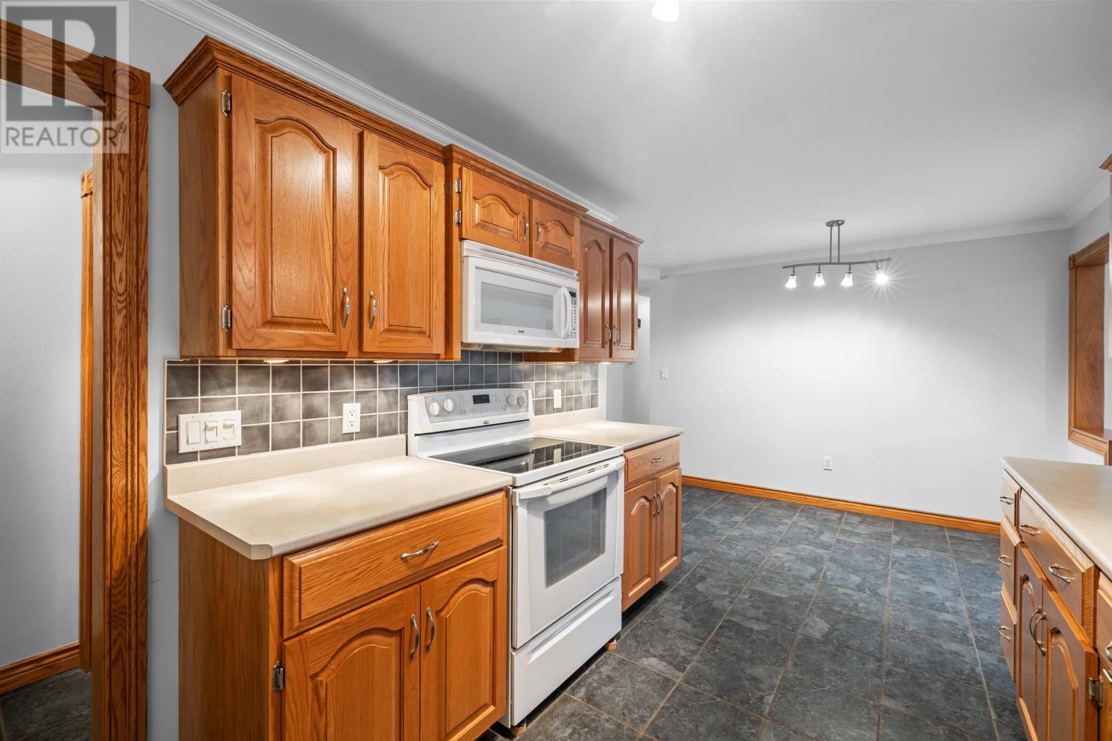 2454 West River - 8