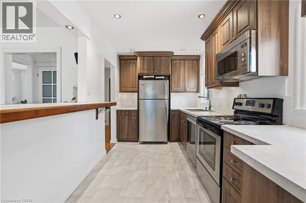 261 ANDREW Street - 13