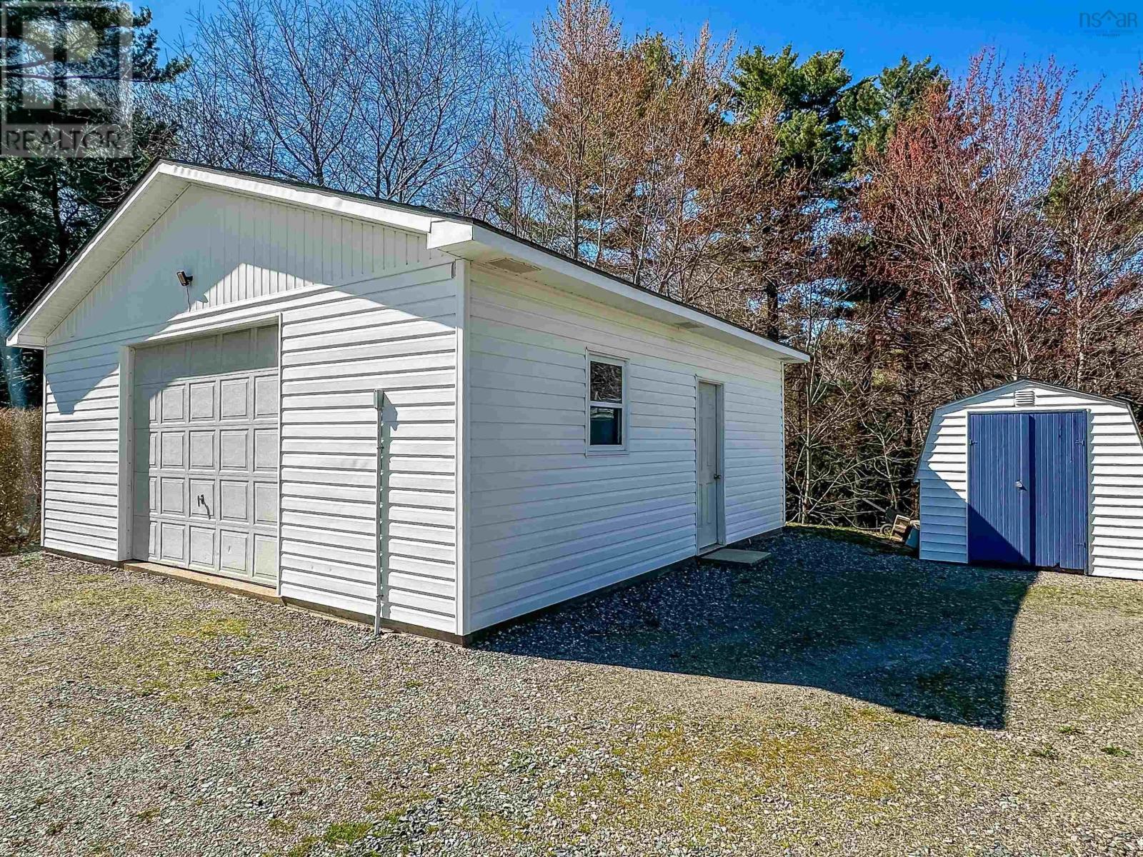 2630 Poplar Drive - 31