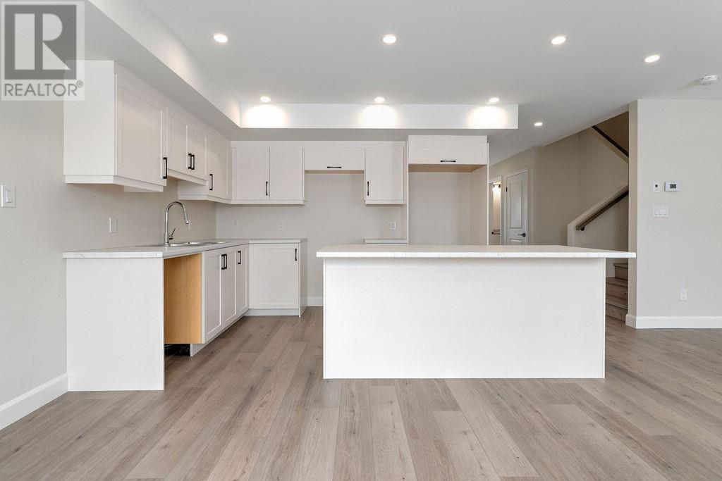 2951 Ruby Street - 7