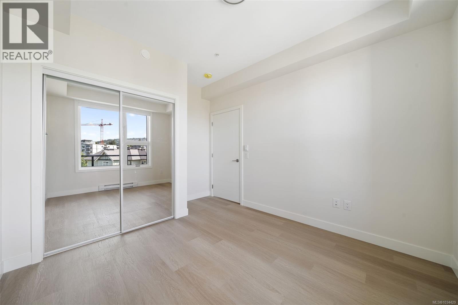 #212 777 Station Ave - 13