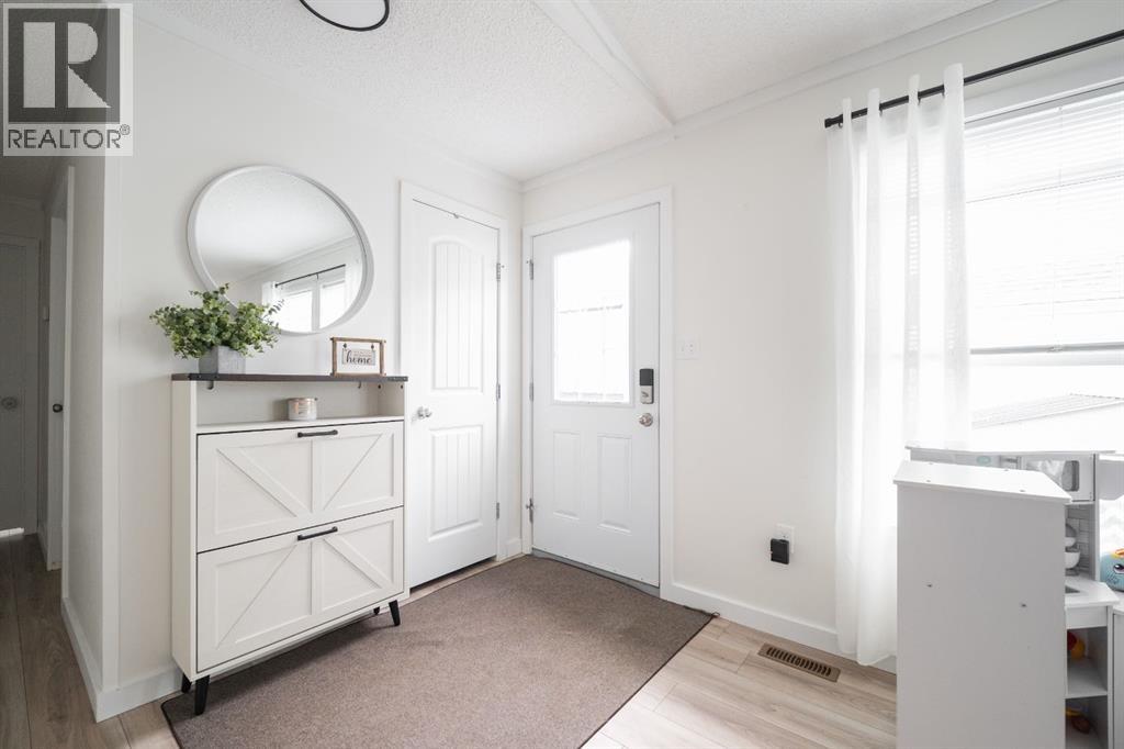 280 Caouette Crescent - Image 2