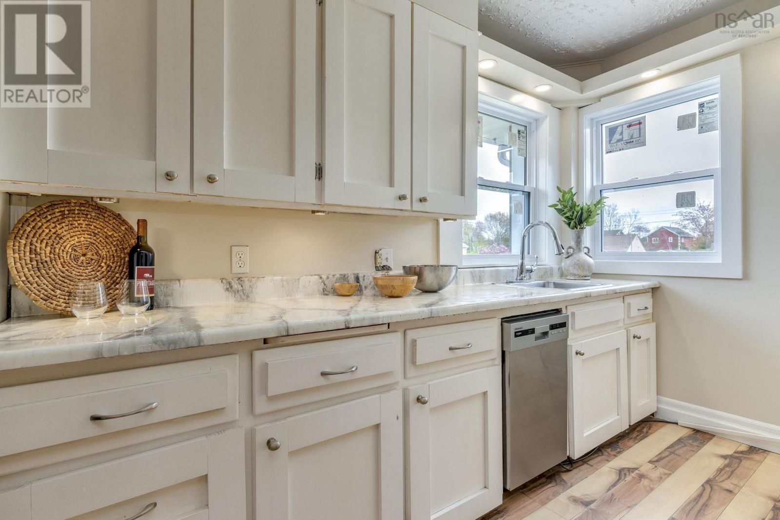 5 Birchfield Crescent - 10