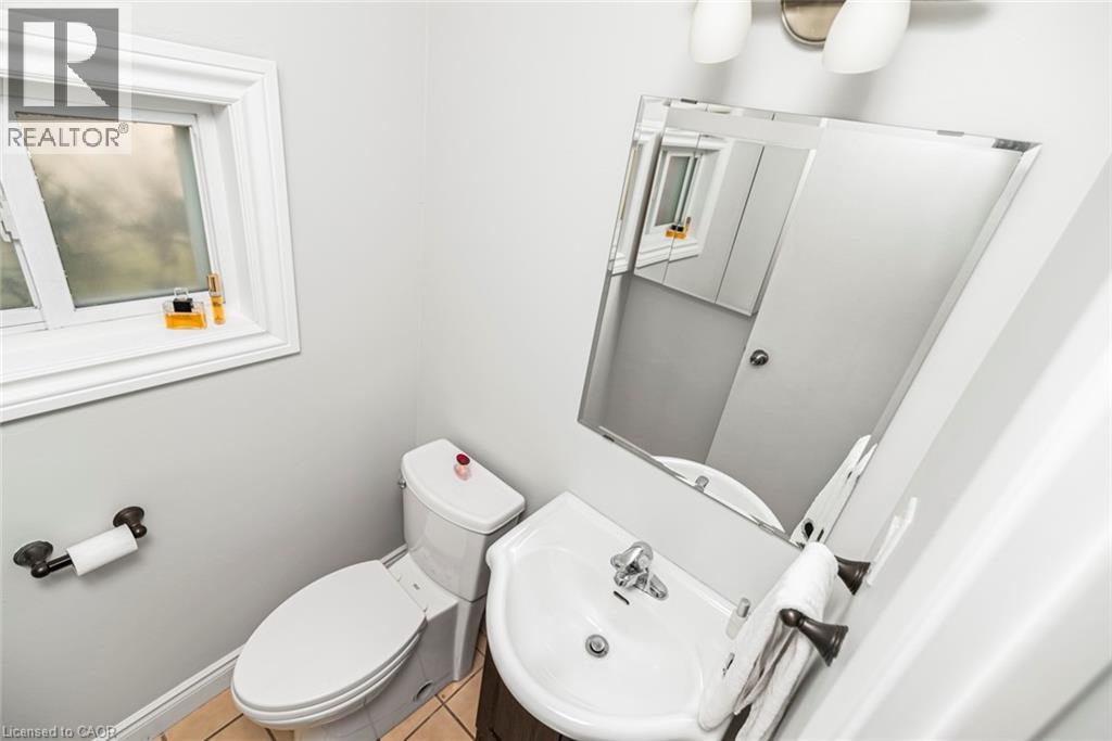 #4 457 WOODVIEW Road - 16