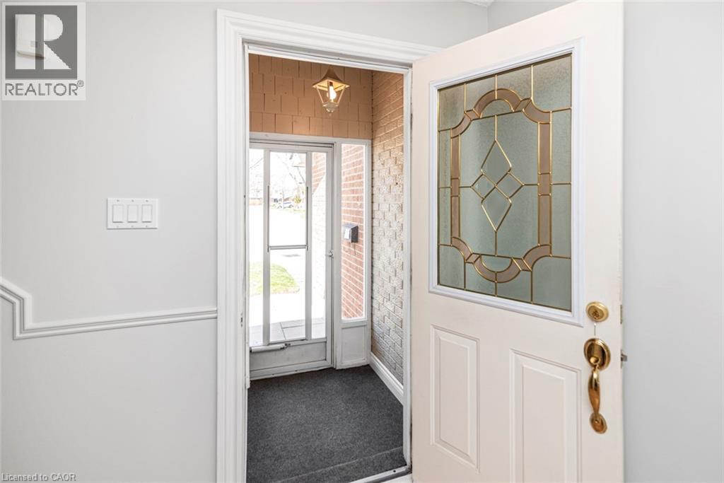 #4 457 WOODVIEW Road - 4