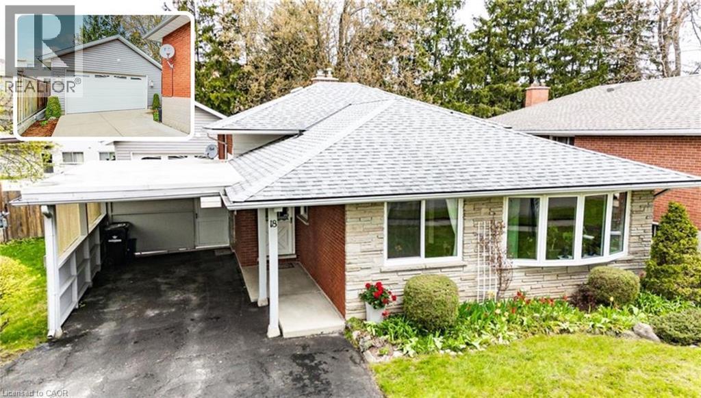 18 QUEENSTON Crescent - 1