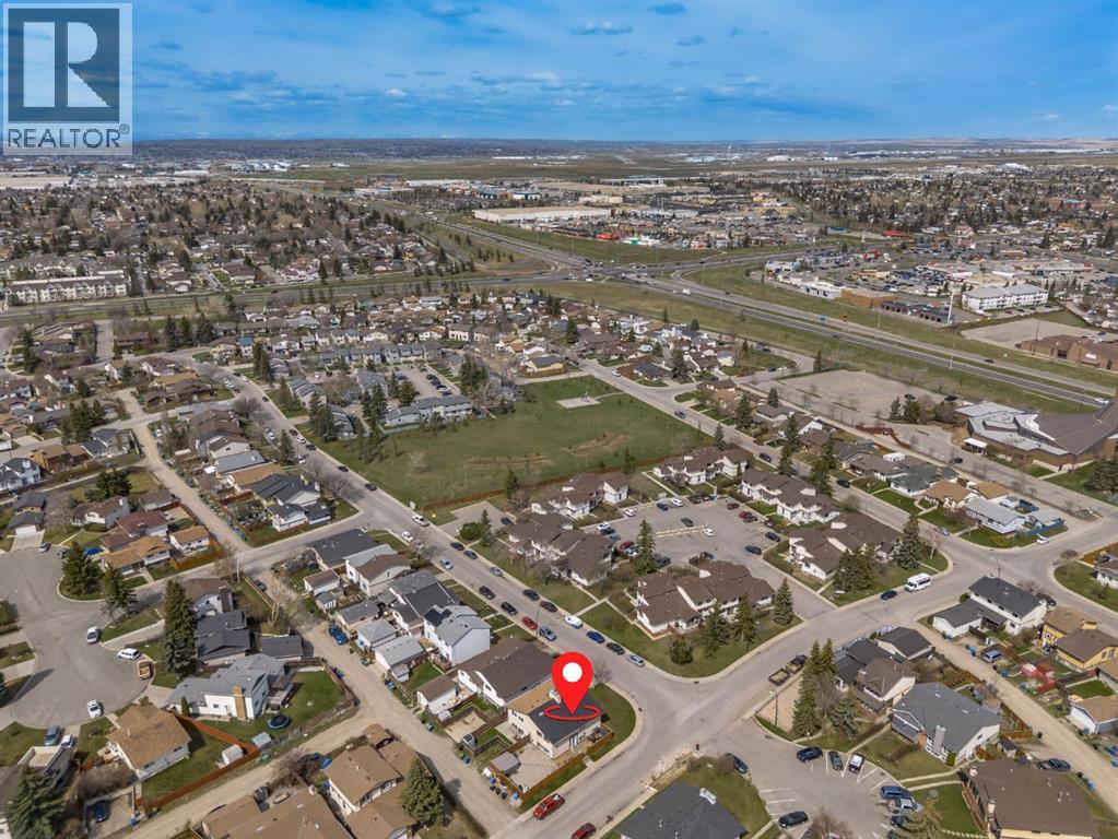 1 Templemont Road NE - 43