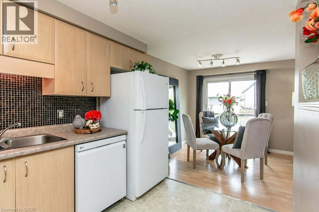 71 FOXGLOVE Crescent - 15