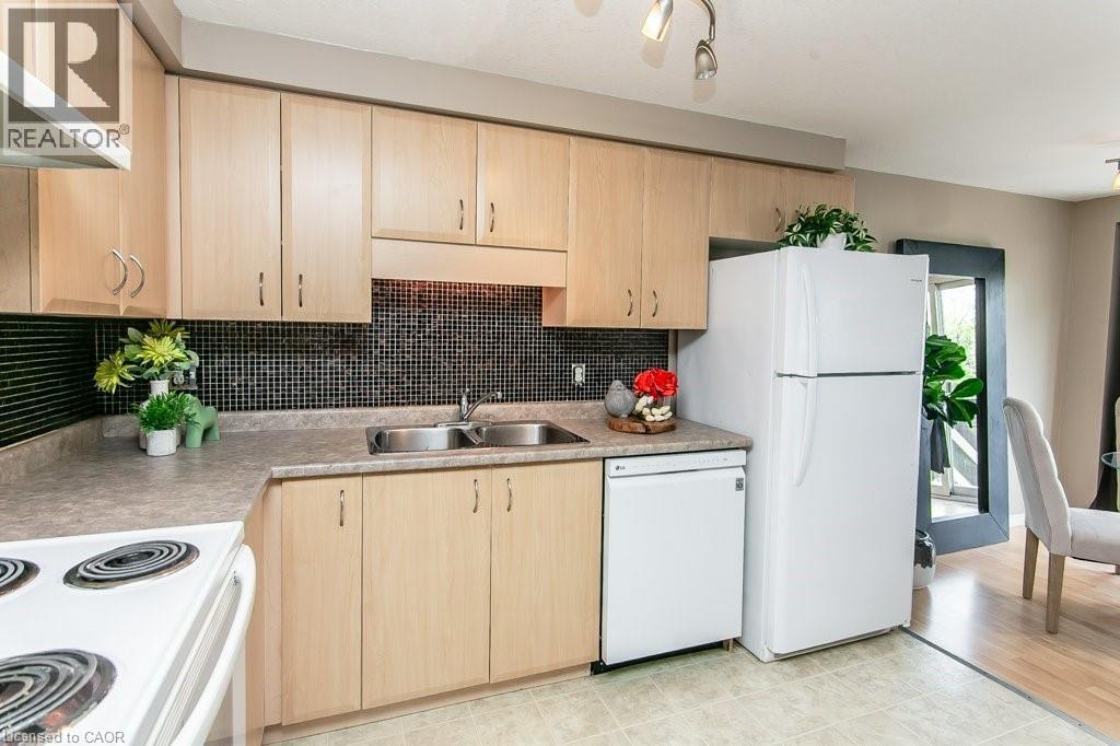 71 FOXGLOVE Crescent - 14