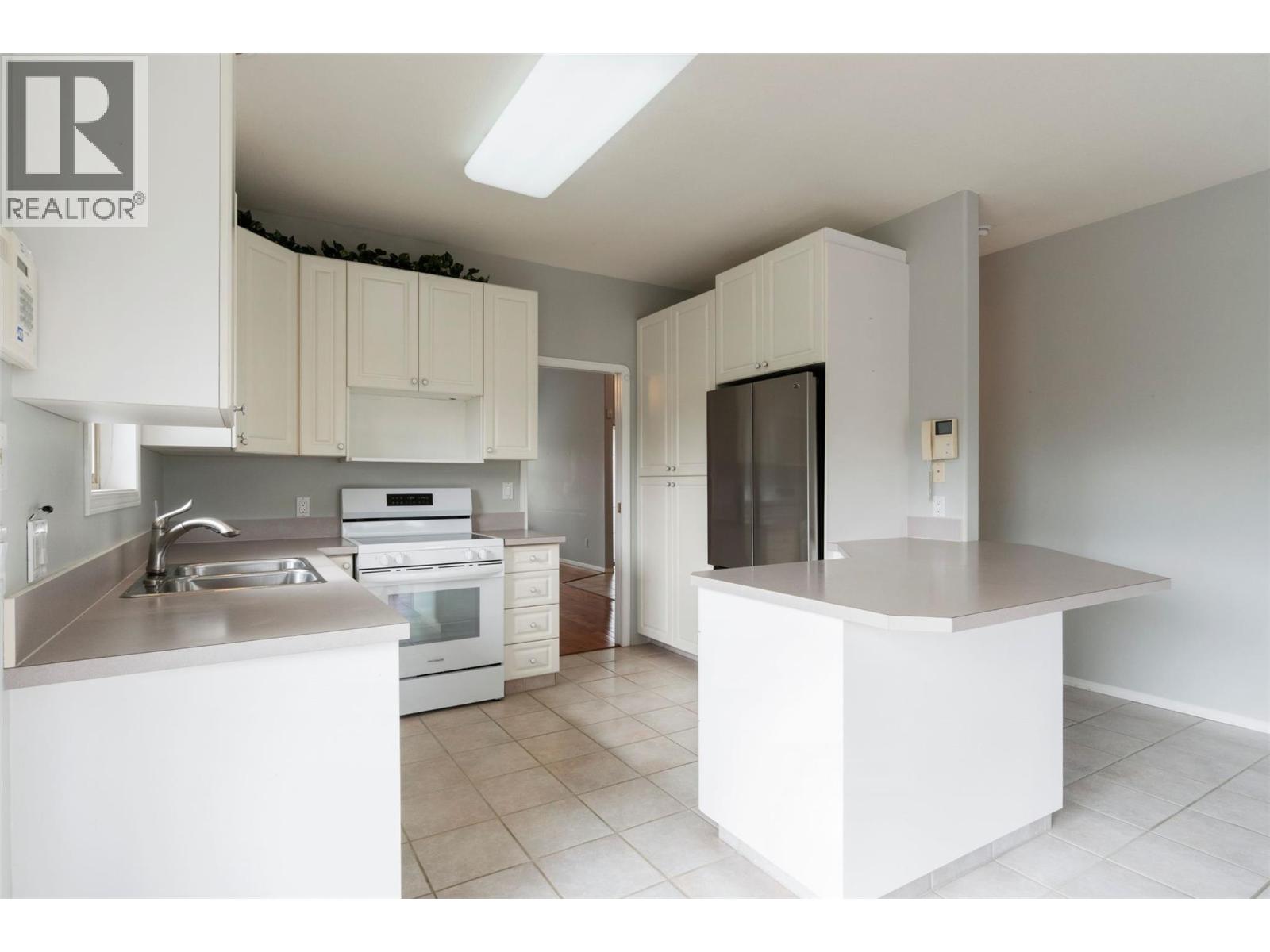 #24 2550 Golf Course Drive - 18