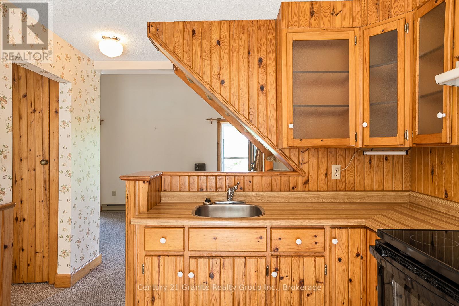 134 HIGHLAND STREET - 29