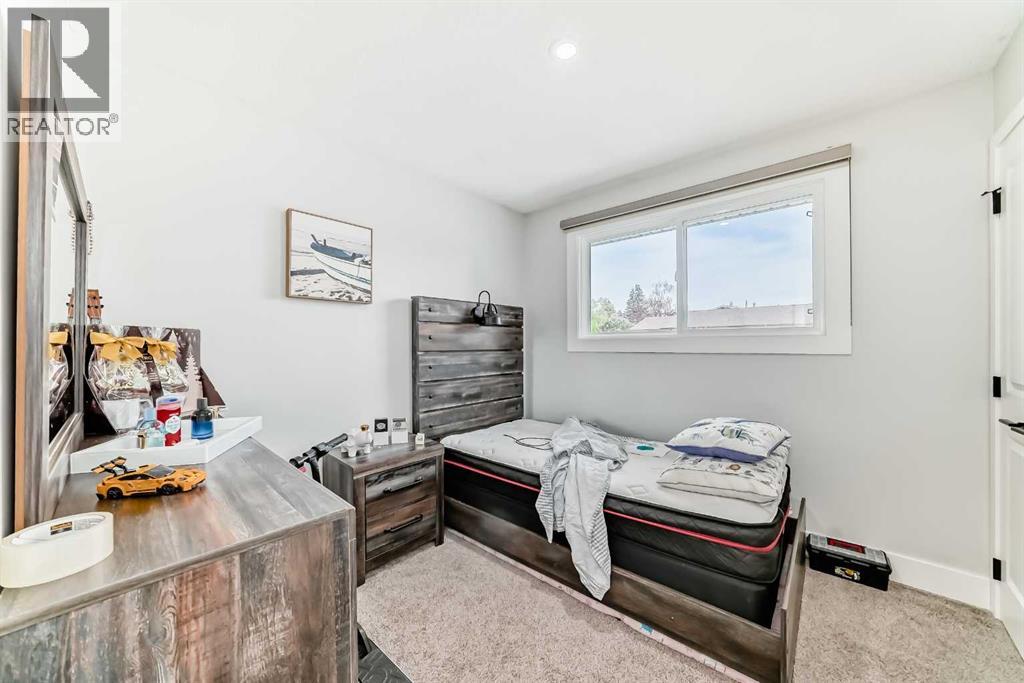 12 Rundleson Way NE - 24