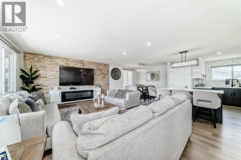 12 Rundleson Way NE - 4