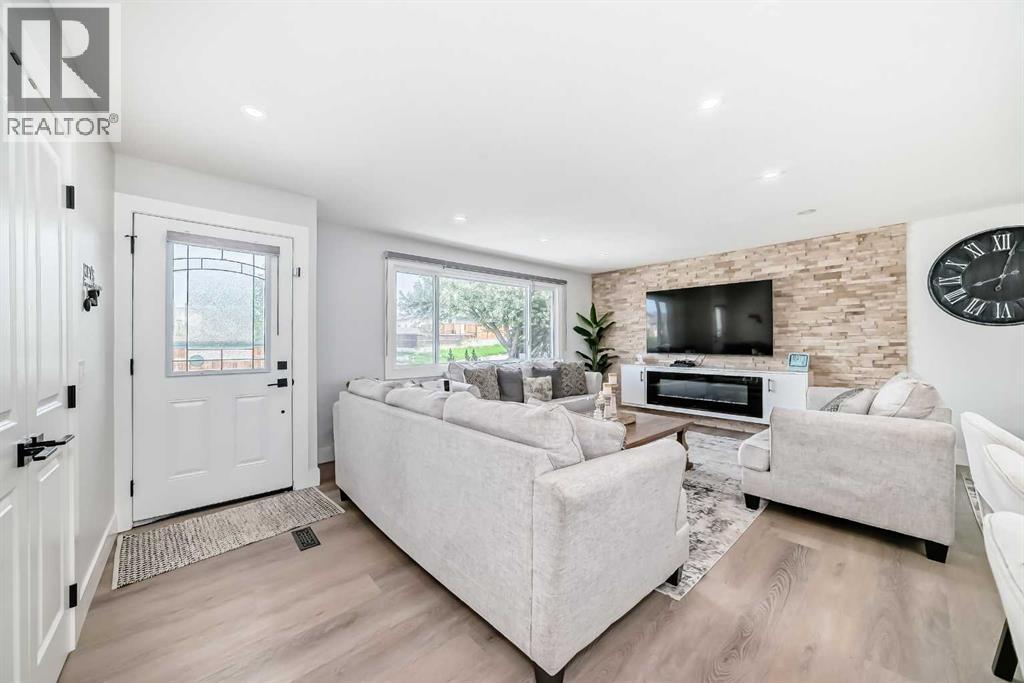 12 Rundleson Way NE - 5