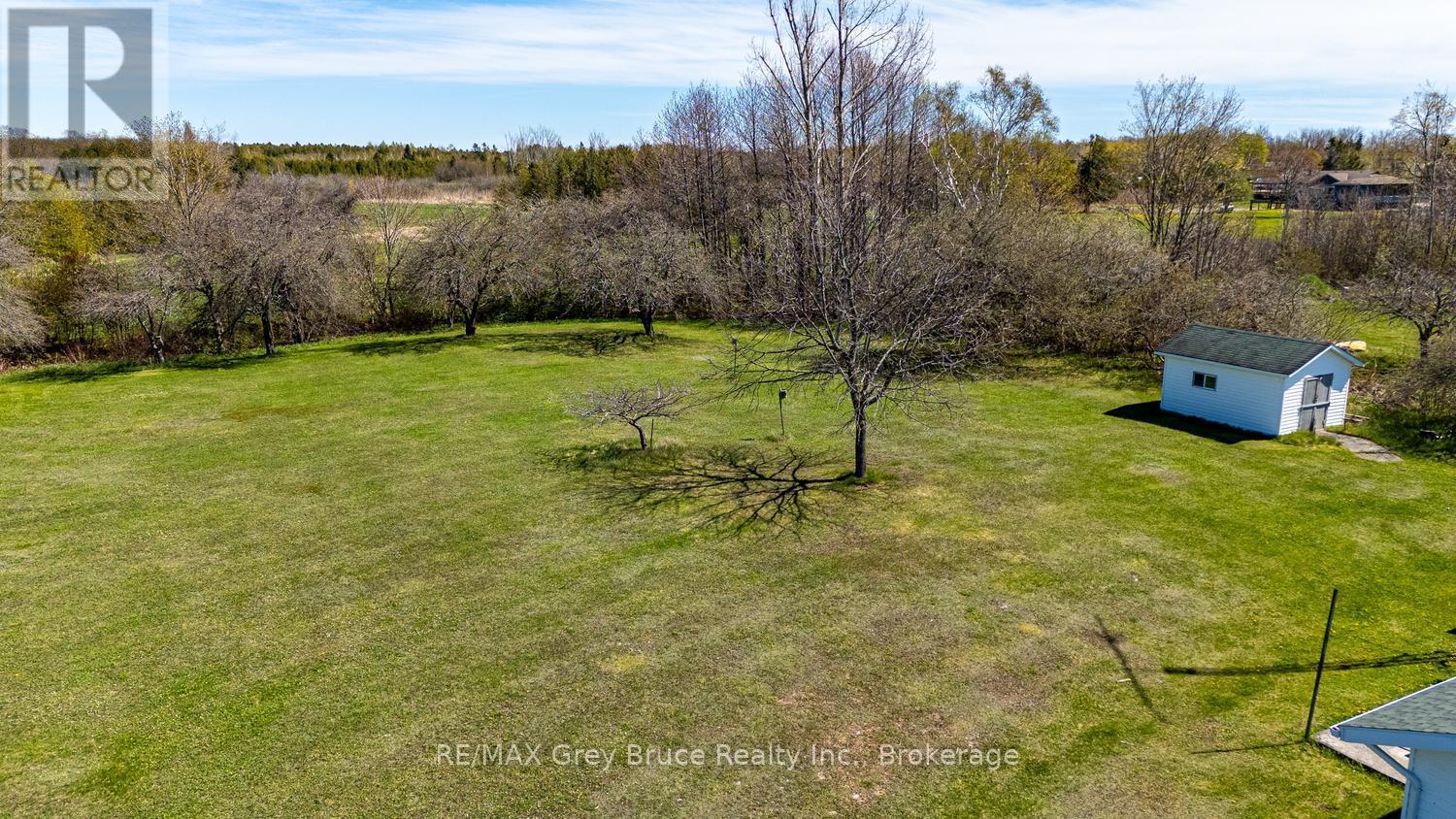 26 MAPLE GOLF CRESCENT - 31